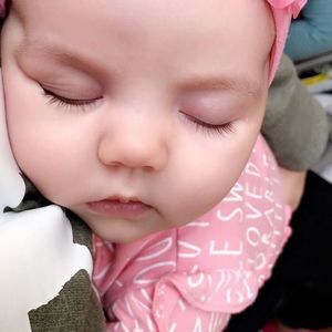 Meet your Posher, Riley